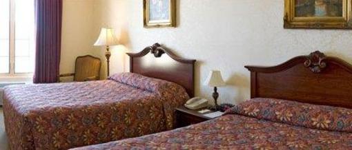 фото отеля Silverland Inn & Suites