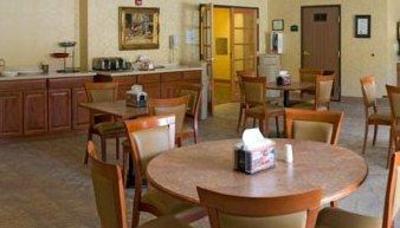 фото отеля Silverland Inn & Suites