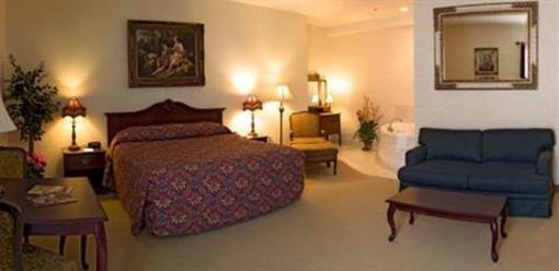 фото отеля Silverland Inn & Suites