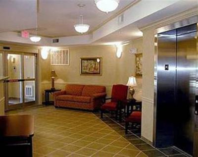 фото отеля Crestwood Suites Newport News