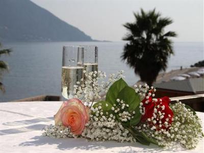 фото отеля Hotel Elena Recco