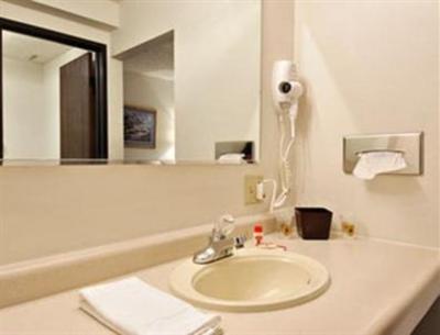 фото отеля Super 8 Motel Lincoln West