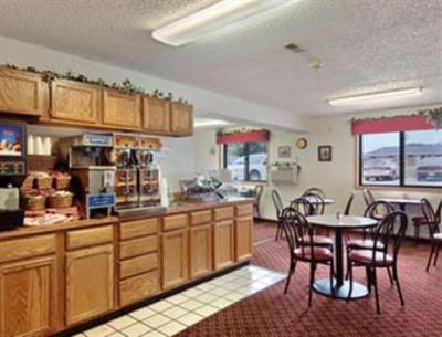 фото отеля Super 8 Motel Lincoln West