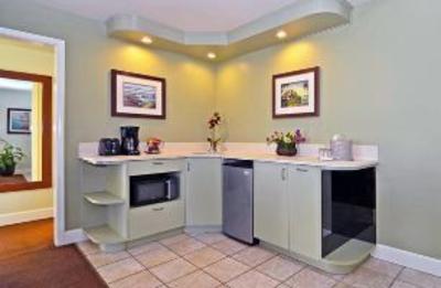 фото отеля BEST WESTERN PLUS Shore Cliff Lodge