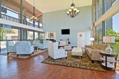 фото отеля BEST WESTERN PLUS Shore Cliff Lodge