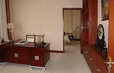фото отеля Hulunbeier Tianjiao Hotel