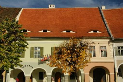 фото отеля The Old Town Hostel Sibiu