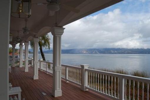 фото отеля Clear Lake Bed and Breakfast