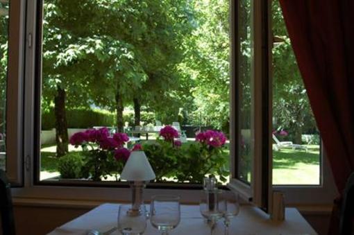 фото отеля Le Castelet Hotel-Restaurant