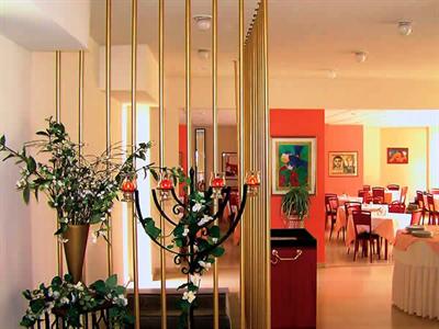 фото отеля Zephiros Beach Hotel
