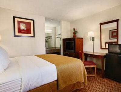 фото отеля Days Inn Bloomington (Indiana)