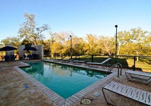 фото отеля Comfort Inn & Suites Columbus (Texas)