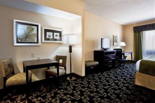 фото отеля Holiday Inn Express Hotel & Suites Southwest Raleigh