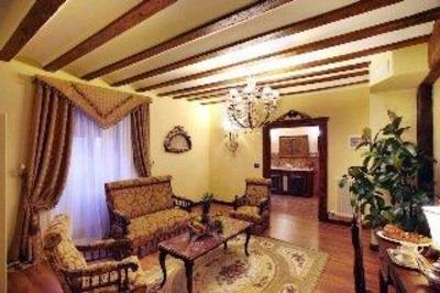 фото отеля Hotel Real Casona De Las Amas Azofra