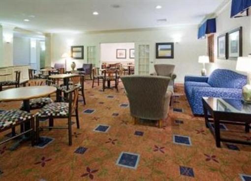 фото отеля Holiday Inn Express Fargo - West Acres