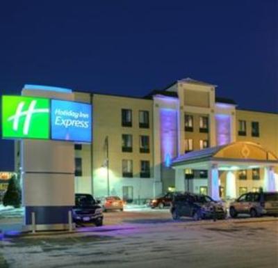 фото отеля Holiday Inn Express Fargo - West Acres