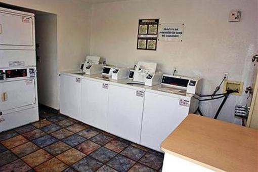фото отеля Motel 6 Phoenix - Black Canyon