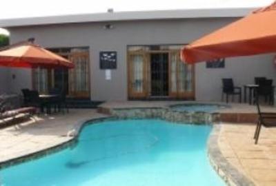фото отеля Abafazi Guest House