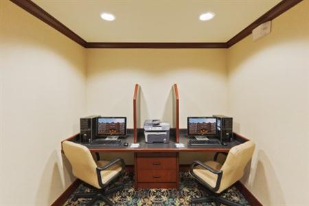 фото отеля Staybridge Suites Oklahoma City - Quail Springs