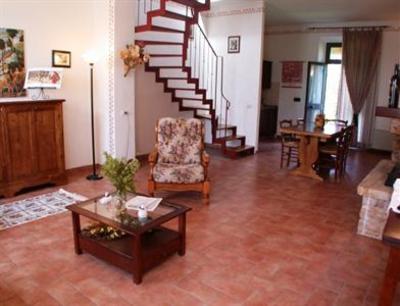 фото отеля Podere Vesta Apartments Asciano
