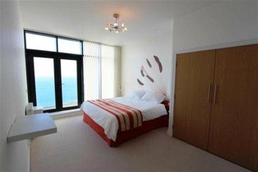 фото отеля Plymouth Serviced Apartments- Drake Circus
