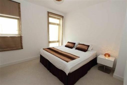 фото отеля Plymouth Serviced Apartments- Drake Circus