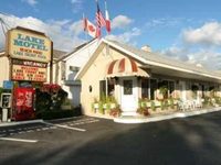 Lake Motel
