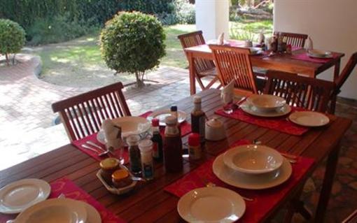 фото отеля Bisibee Guest House Oudtshoorn