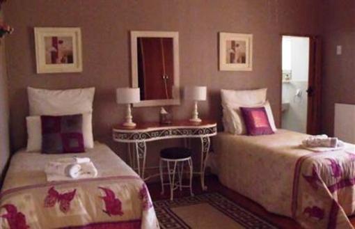 фото отеля Bisibee Guest House Oudtshoorn