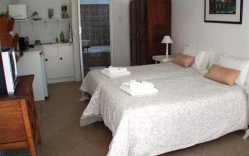 фото отеля Bisibee Guest House Oudtshoorn
