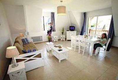 фото отеля La Ferme De Deauville Apartments Saint-Arnoult-en-Yvelines