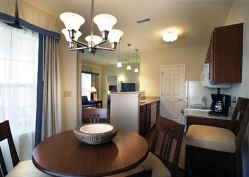 фото отеля Charwood Suites Columbus / Camp Atterbuy