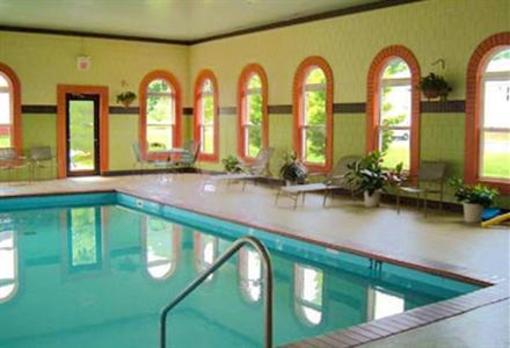 фото отеля Charwood Suites Columbus / Camp Atterbuy