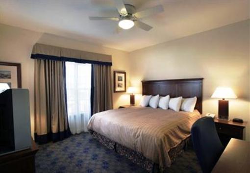 фото отеля Charwood Suites Columbus / Camp Atterbuy