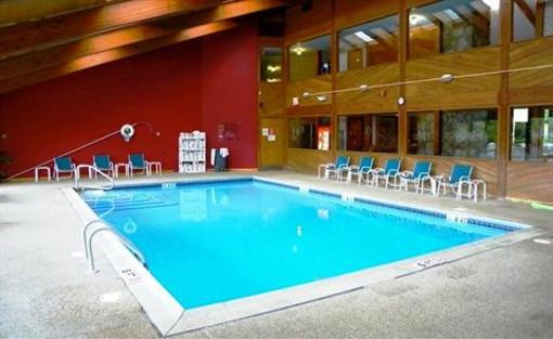 фото отеля Fireside Inn & Suites at Lake Winnipesaukee