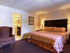 фото отеля Travelodge Inn & Suites Latham Circle