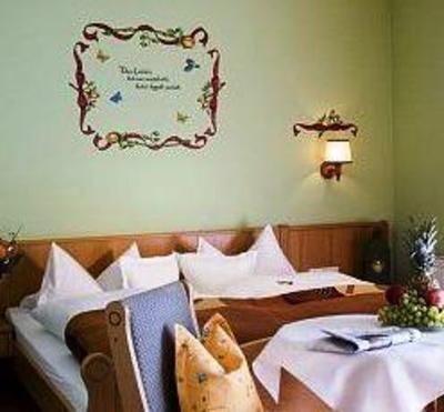 фото отеля Gasthof-Hotel "Zum Lowen" GmbH