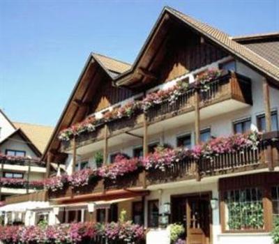 фото отеля Gasthof-Hotel "Zum Lowen" GmbH