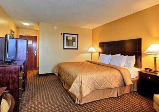 фото отеля Comfort Inn Adventureland Des Moines