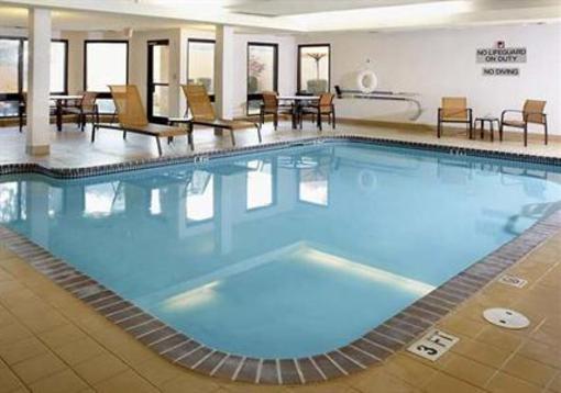 фото отеля Courtyard by Marriott Lafayette Airport