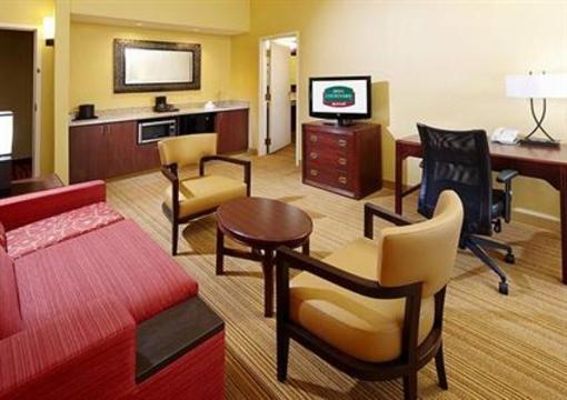 фото отеля Courtyard by Marriott Lafayette Airport