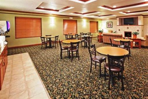 фото отеля Holiday Inn Express Chickasha