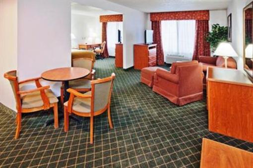 фото отеля Holiday Inn Express Chickasha