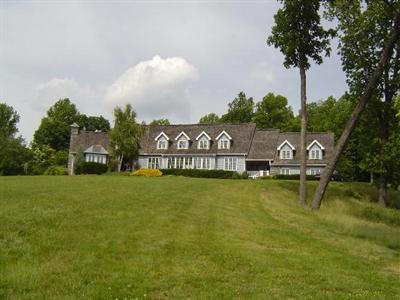 фото отеля Chateau on the Mountain