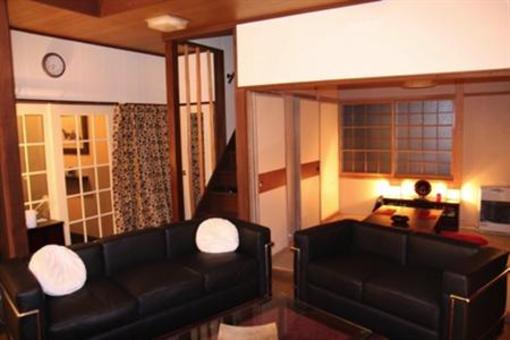 фото отеля Hakuba Holiday House and Apartments