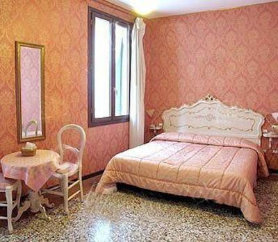 фото отеля Ca' San Trovaso Hotel Venice