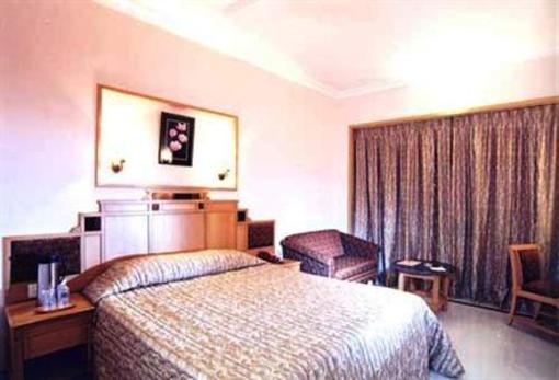 фото отеля Kalyan Residency