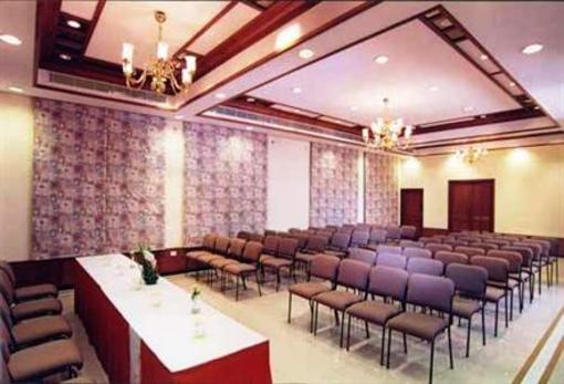 фото отеля Kalyan Residency