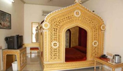 фото отеля Hotel Samrat International Mount Abu