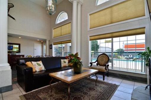 фото отеля BEST WESTERN PLUS Marble Falls Inn